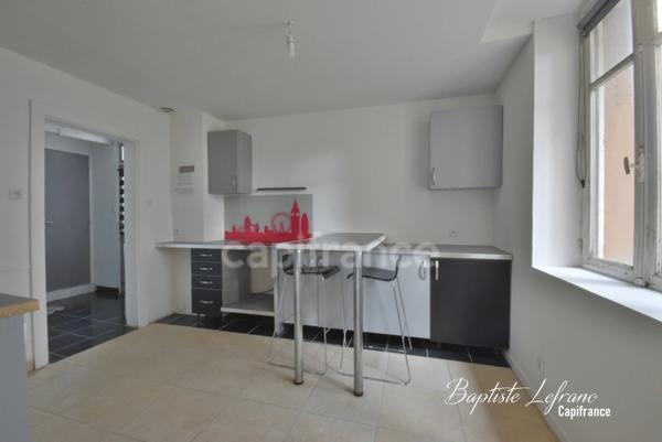 Maison de bourg 109 m² - 4 chambres - Jardin et atelier - CHEVIRÉ LE ROUGE