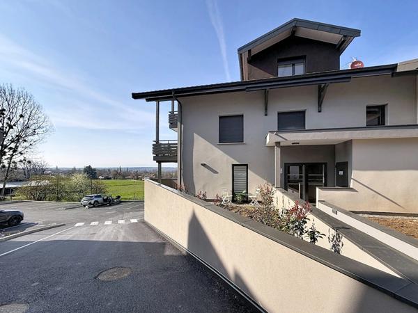 Appartement T4 attique 100m2 à vendre - BRENTHONNE (74)