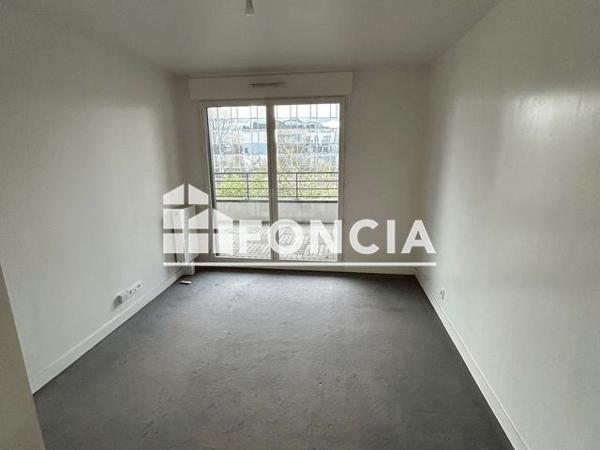 Location Appartement 2 pièces 42.57 m² - CHEMIN DE LA COTE SAINTE CATHERINE Le Plessis Robinson 92350