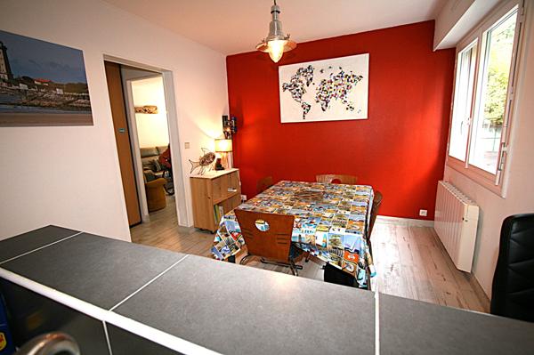 Appartement très bon état, plage et centre ville à pied