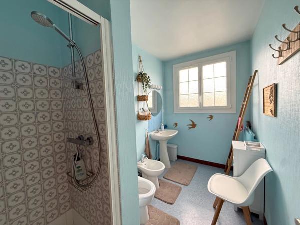 Vente                                                      Maison
                        
                     6 pièces                      142 m2                     à Coulaines