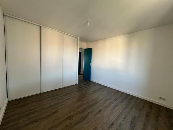 APPARTEMENT T3 - TERRASSE + GRANDE TERRASSE SUR TOIT - CLIMATISATION - CAVE