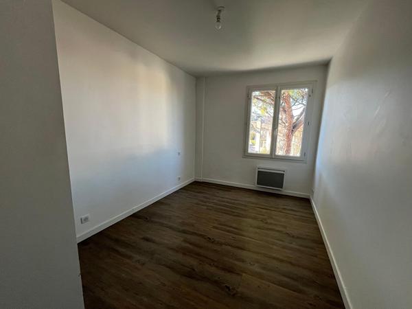 APPARTEMENT T3 - TERRASSE + GRANDE TERRASSE SUR TOIT - CLIMATISATION - CAVE