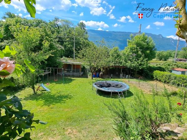 À vendre – Maison individuelle familiale T5, style savoyard, grand jardin et grand garage