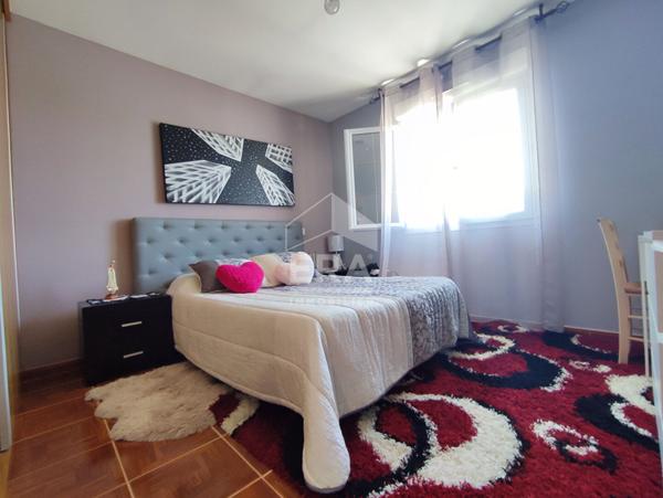 Maison Le Deschaux 5 pièce(s) + sous-sol entièrement aménagé + dépendances...