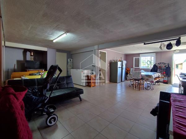 Maison Le Deschaux 5 pièce(s) + sous-sol entièrement aménagé + dépendances...