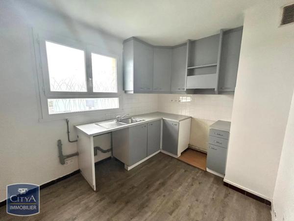 Appartement à louer 3 pièces 63.23m² Saint-Brieuc (22000)