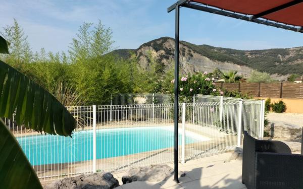 Maison à vendre    3 pièces •  Vallon-Pont-d'Arc