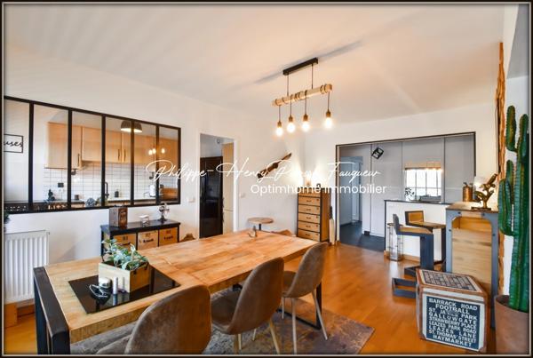 À vendre Exclusivité – Superbe appartement T3 de 83 m² à Lille Saint-Maurice Pellevoisin (59000, 59800)