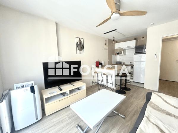 Location Appartement meublé 2 pièces 33.6 m² - 15 RUE DE LA DESIREE La Rochelle 17000