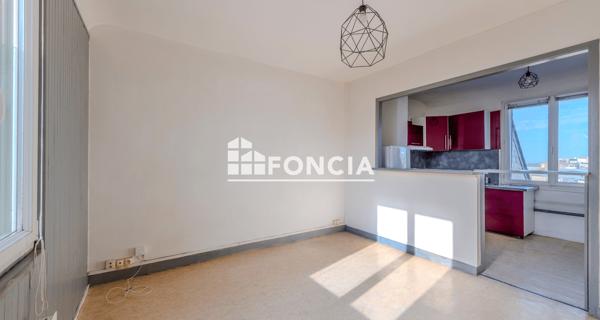À vendre Studio 32.79 m² - Brest 29200