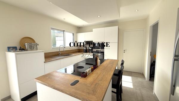 Vaux-sur-Mer (17640) 800 M CENTRE VILLE VAUX SUR MER - MAISON RECENTE 3 CHAMBRES PISCINE AU PRIX DE 710600 € FAI