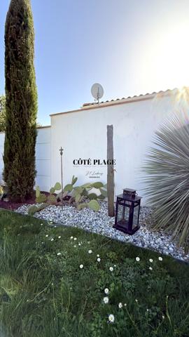 Vaux-sur-Mer (17640) 800 M CENTRE VILLE VAUX SUR MER - MAISON RECENTE 3 CHAMBRES PISCINE AU PRIX DE 710600 € FAI