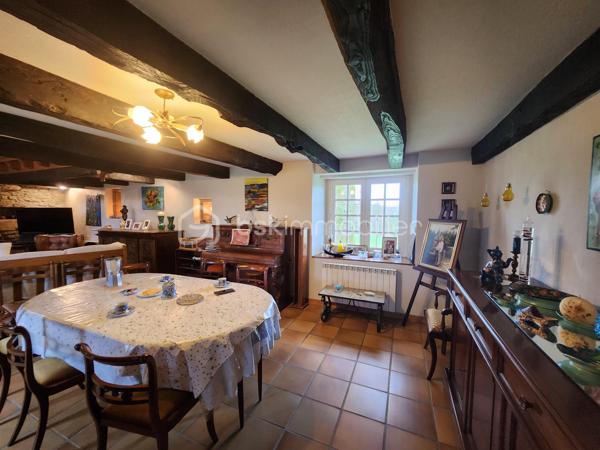 Maison en pierre de 187 m²