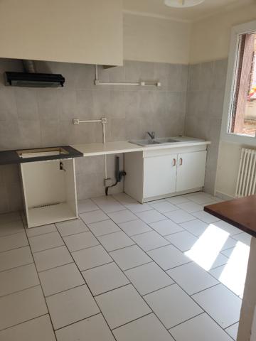 MAZERES - MAISON DE VILLAGE T4 AVEC UNE COUR