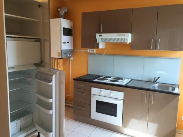 Location Appartement avec balcon 2 pièces Bourges (18000)