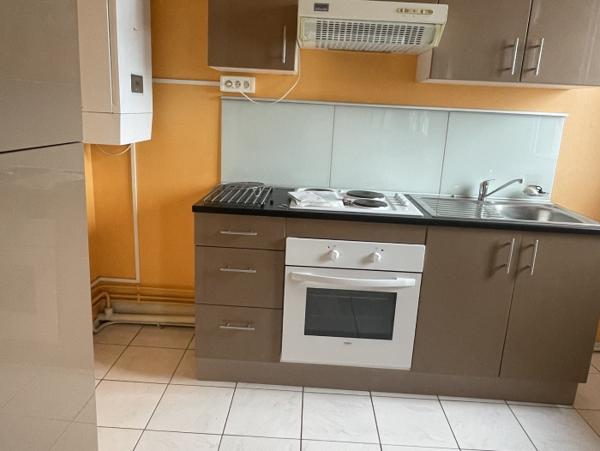 Location Appartement avec balcon 2 pièces Bourges (18000)