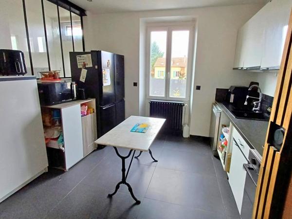 MAISON - 3 ETAGES - F4- 100M²
