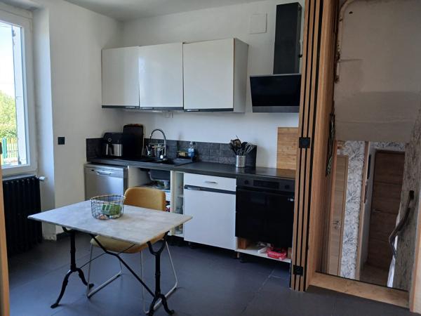 MAISON - 3 ETAGES - F4- 100M²