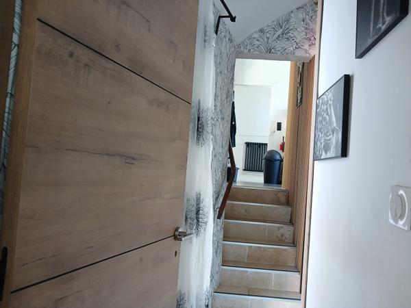 MAISON - 3 ETAGES - F4- 100M²