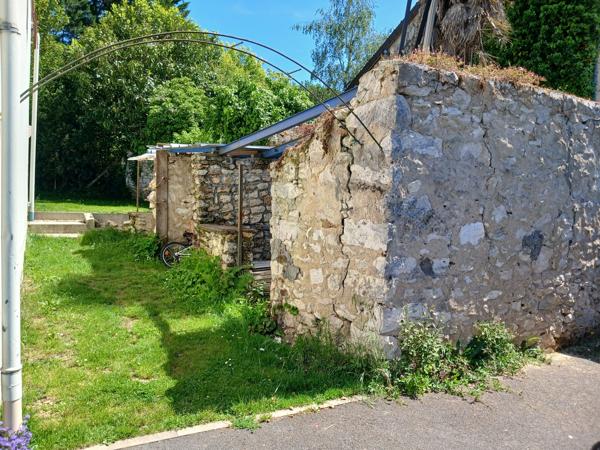 MAISON - 3 ETAGES - F4- 100M²