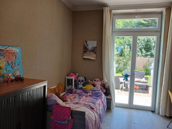 MAISON - 3 ETAGES - F4- 100M²