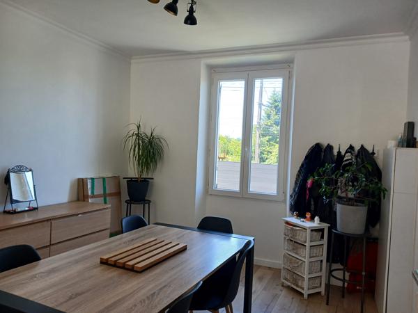 MAISON - 3 ETAGES - F4- 100M²