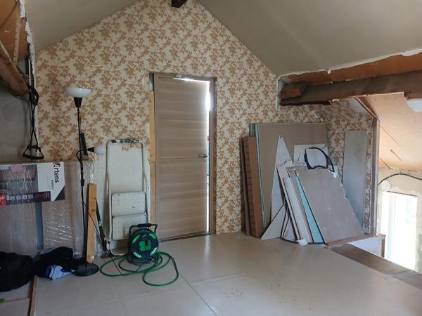 MAISON - 3 ETAGES - F4- 100M²