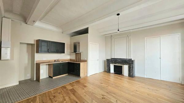 COUP DE COEUR: APPARTEMENT DE TYPE 3 avec du cachet