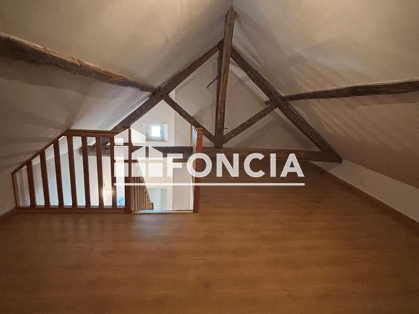Location Appartement 3 pièces 61.57 m² - 36 RUE DE MORANNES St Denis D Anjou 53290