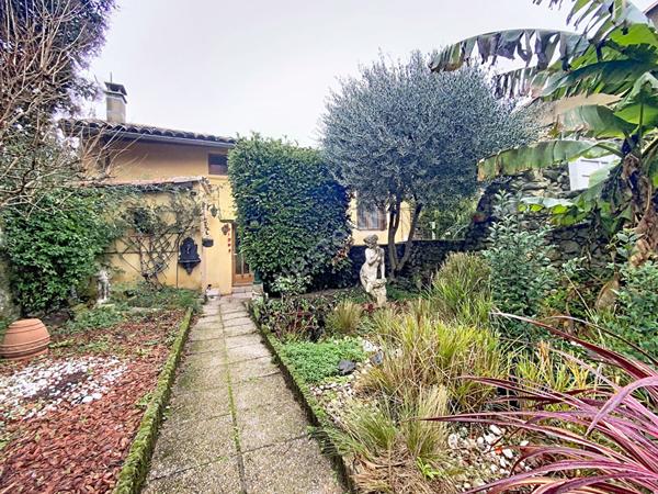 Maison Livron Sur Drome 4 pièces, 2 chambres, jardin, murs en pierres, pièces voutées