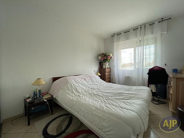 Vente appartement Saintes : 170 400 € - AJP Immobilier Saintes