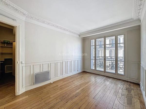Vente                                                      Appartement
                        
                     2 pièces                      33 m2                     à Paris 13