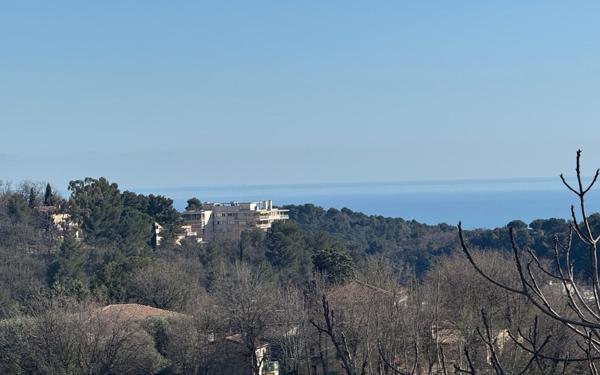 Maison à vendre    5 pièces •  Vence