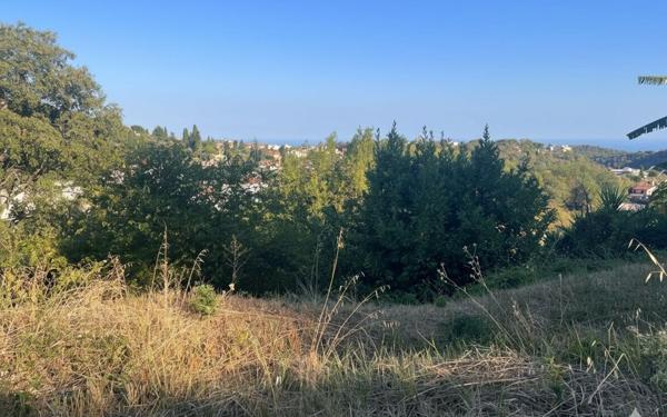 Maison à vendre    5 pièces •  Vence