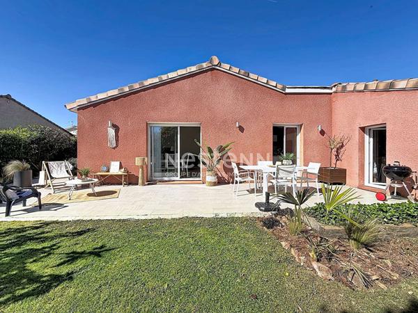 A VENDRE - AUCAMVILLE - Maison T5 de plain-pied, lumineuse, avec garage isolé et jardin paysagé ? Aucun travaux à prévoir