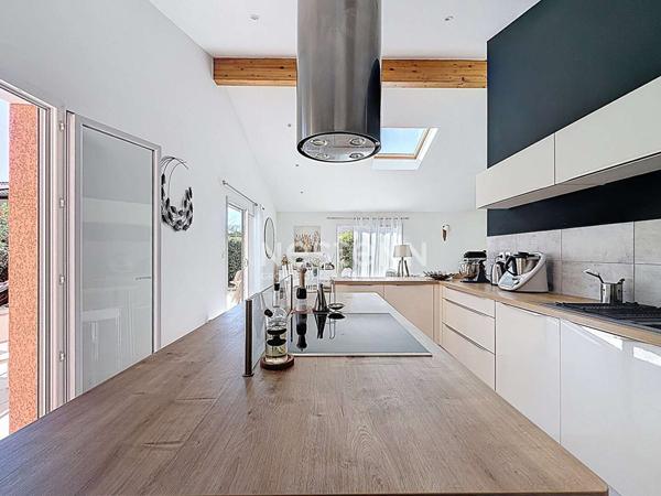 A VENDRE - AUCAMVILLE - Maison T5 de plain-pied, lumineuse, avec garage isolé et jardin paysagé ? Aucun travaux à prévoir