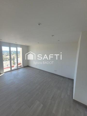 EXCLUSIVITE APPARTEMENT T3 11EME ET DERNIER ETAGE EN TRES BON ETAT