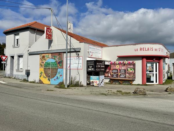 Ensemble immobilier de 300m² (rapport locatf)