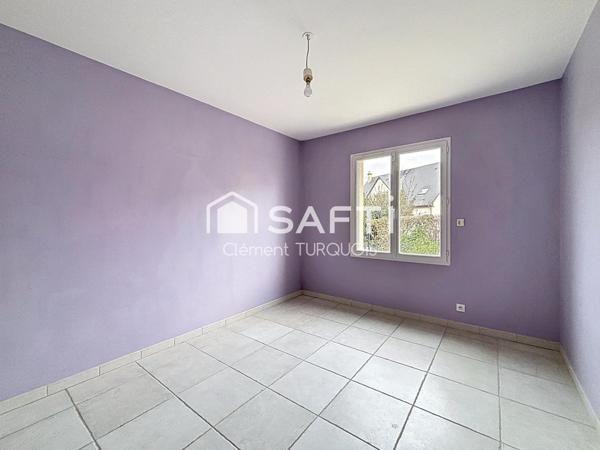 Maison 6 chambres de 2007 avec sous sol