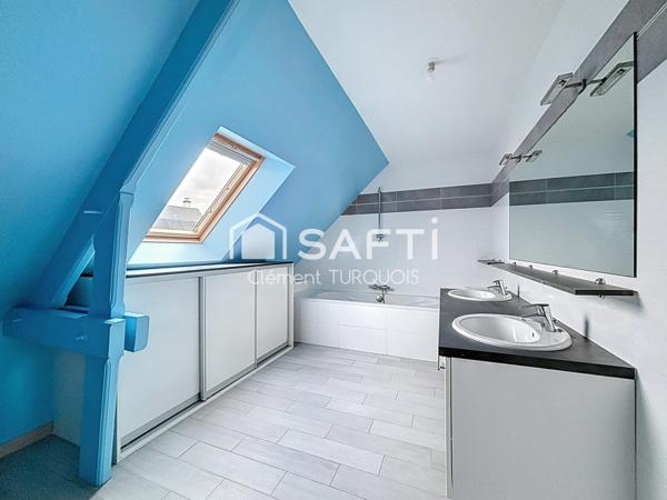 Maison 6 chambres de 2007 avec sous sol