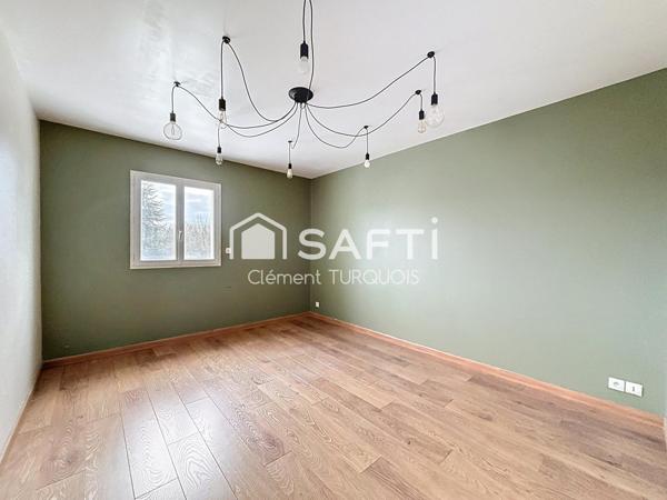 Maison 6 chambres de 2007 avec sous sol