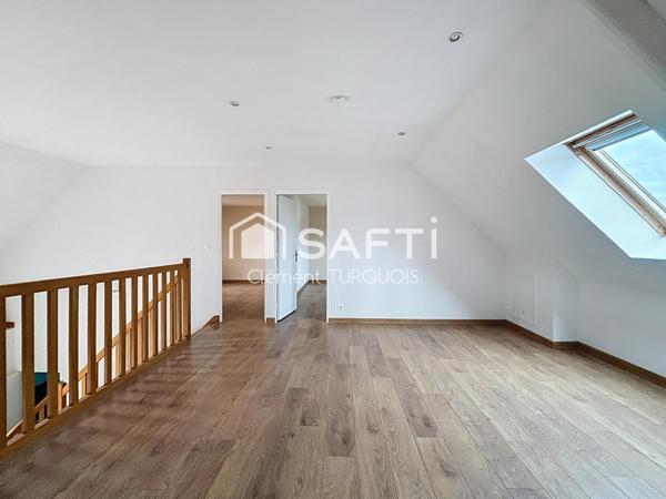 Maison 6 chambres de 2007 avec sous sol