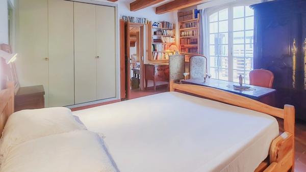 À vendre, Villa 183 m² + Appartement de 80 m², Terrain 1 110 m², Sausset Les Pins, PACA (13)