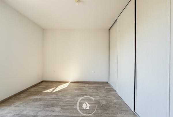 Bordeaux (33300) APPARTEMENT T2 - BALCON - PARKING SOUTERRAIN - PROCHE TRAMWAY C