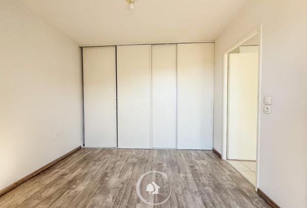 Bordeaux (33300) APPARTEMENT T2 - BALCON - PARKING SOUTERRAIN - PROCHE TRAMWAY C