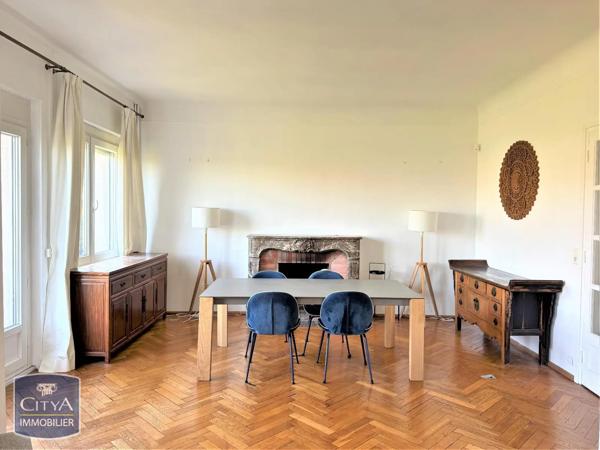 Appartement à louer 4 pièces 136.04m² Lille (59000)