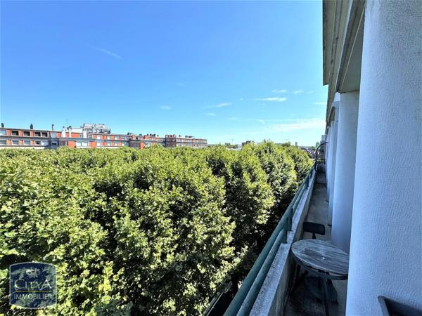 Appartement à louer 4 pièces 136.04m² Lille (59000)
