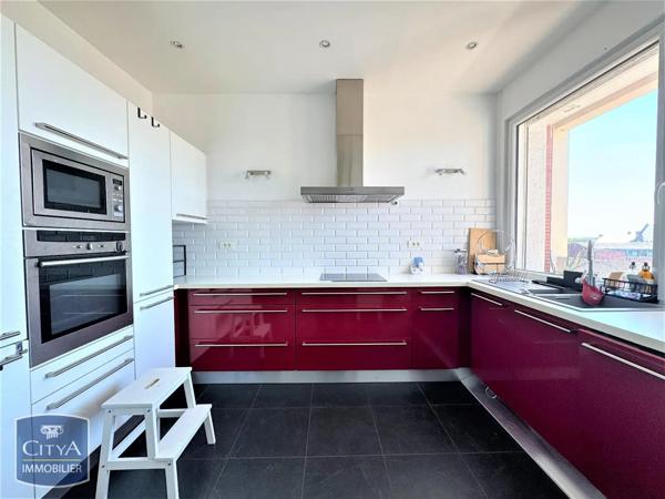Appartement à louer 4 pièces 136.04m² Lille (59000)