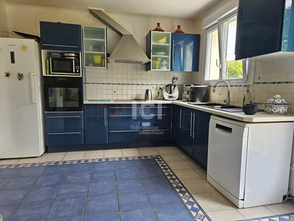 Maison St Sébastien Sur Loire 7 pièce(s) 180 m2
